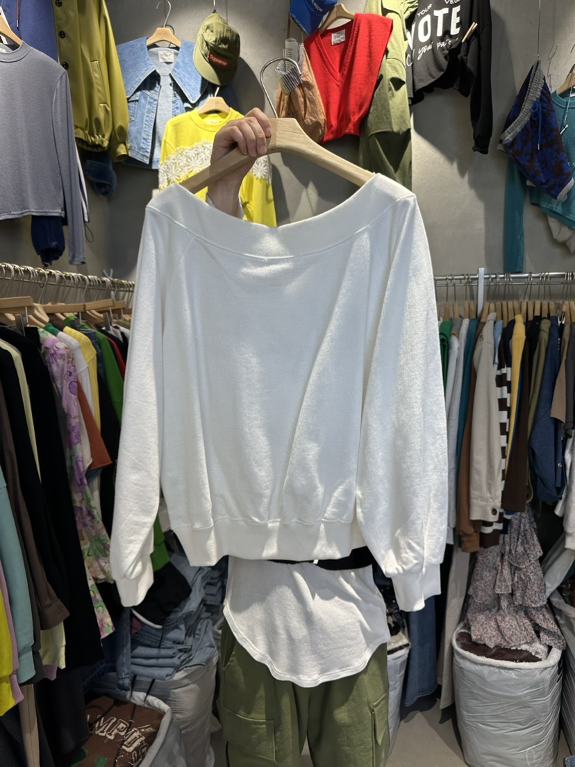 RED-a韓國直郵東大門實拍女裝新品真品24春夏推薦職業衛衣RED-A衛衣