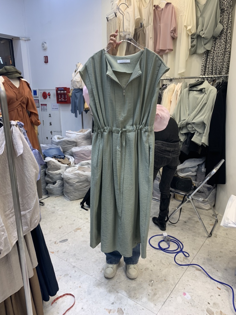 Marigold韓國直郵東大門實拍女裝新款休閑真品連衣裙拉鏈褶皺MARIGOLD連衣裙圖色1
