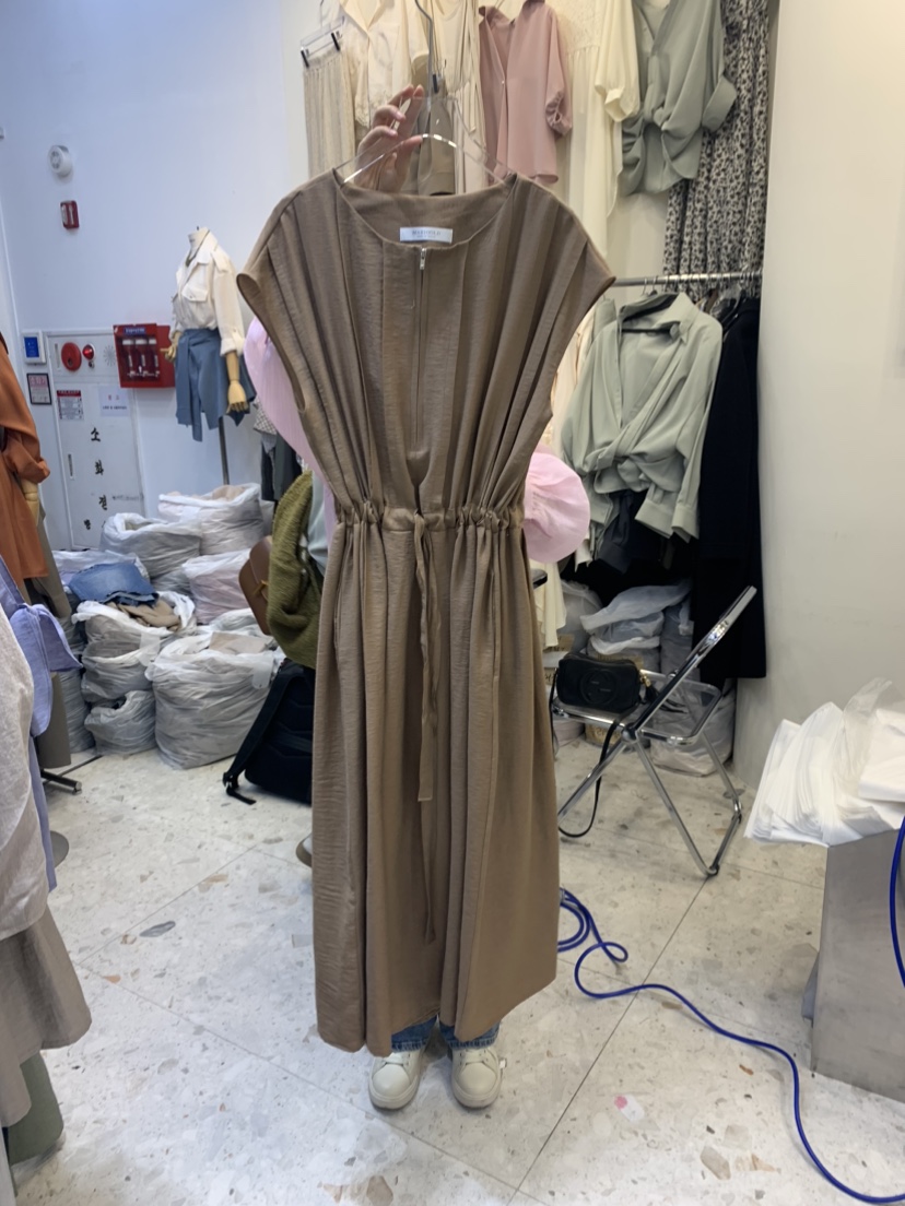 Marigold韓國直郵東大門實拍女裝新款休閑真品連衣裙拉鏈褶皺MARIGOLD連衣裙圖色2