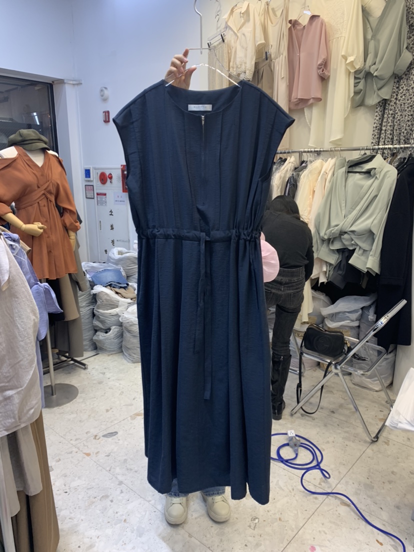 Marigold韓國直郵東大門實拍女裝新款休閑真品連衣裙拉鏈褶皺MARIGOLD連衣裙圖色3藏藍色