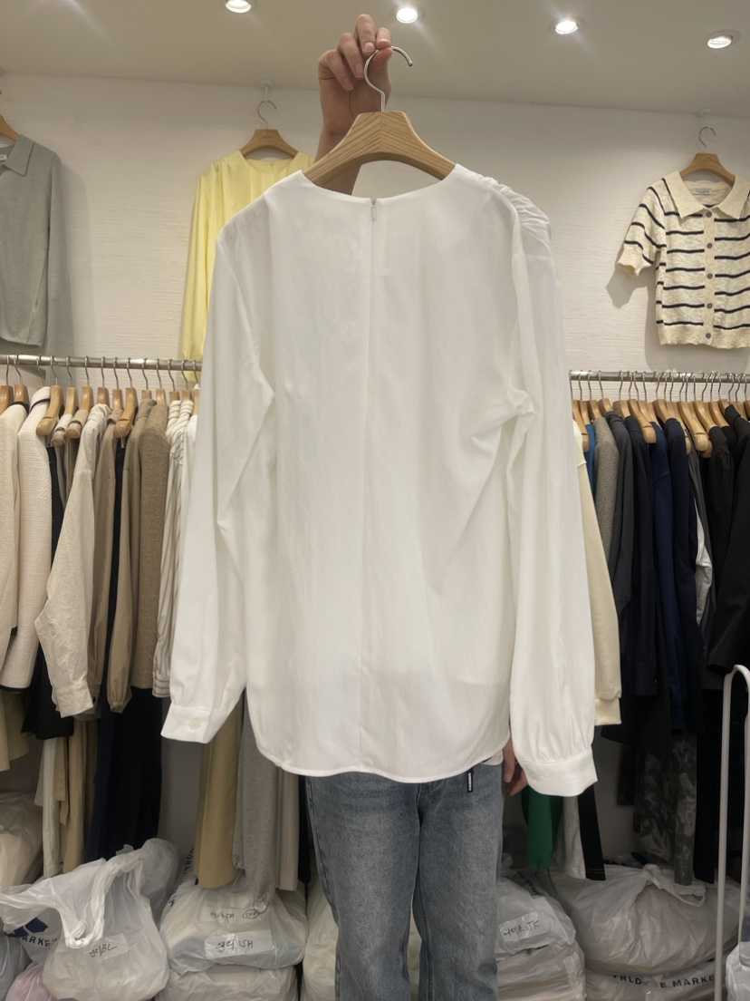 VALUABLE韓國直郵東大門代購女裝新品真品職業休閑襯衫蕾絲衫VALUABLE襯衫/蕾絲衫