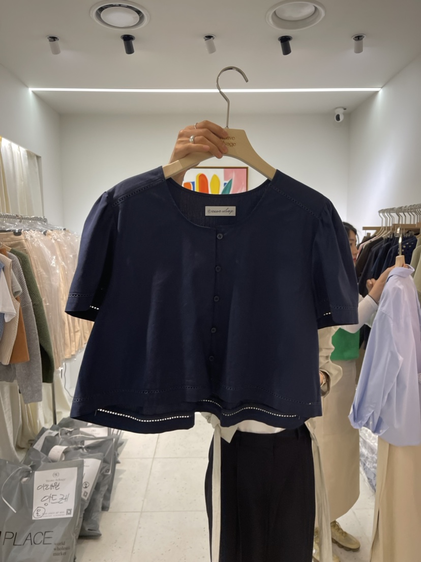 WEAUE SELVAGE韓國直郵東大門代購女裝新品熱賣襯衫蕾絲衫WEAUE SELVAGE襯衫/蕾絲衫圖色2