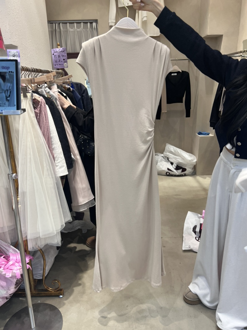 GREEN韓國直郵東大門實拍女裝新款熱賣真品休閑推薦連衣裙褶皺Satine/REWOO連衣裙圖色1