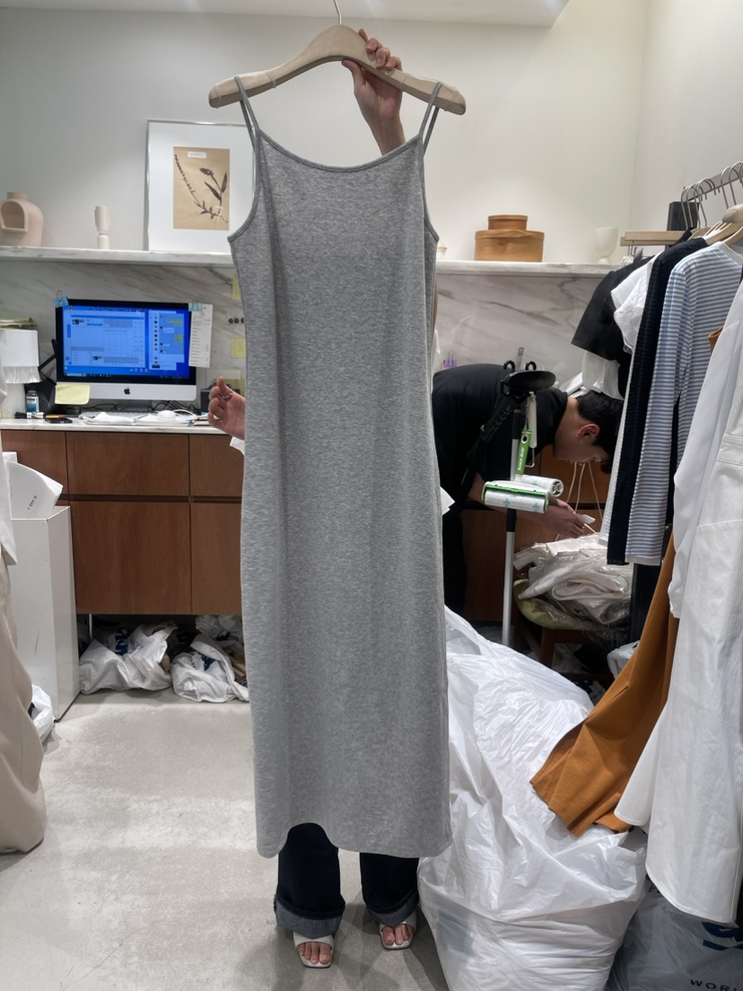 W AND J韓國直郵東大門代購女裝新品休閑人氣24春夏連衣裙W AND J連衣裙圖色2