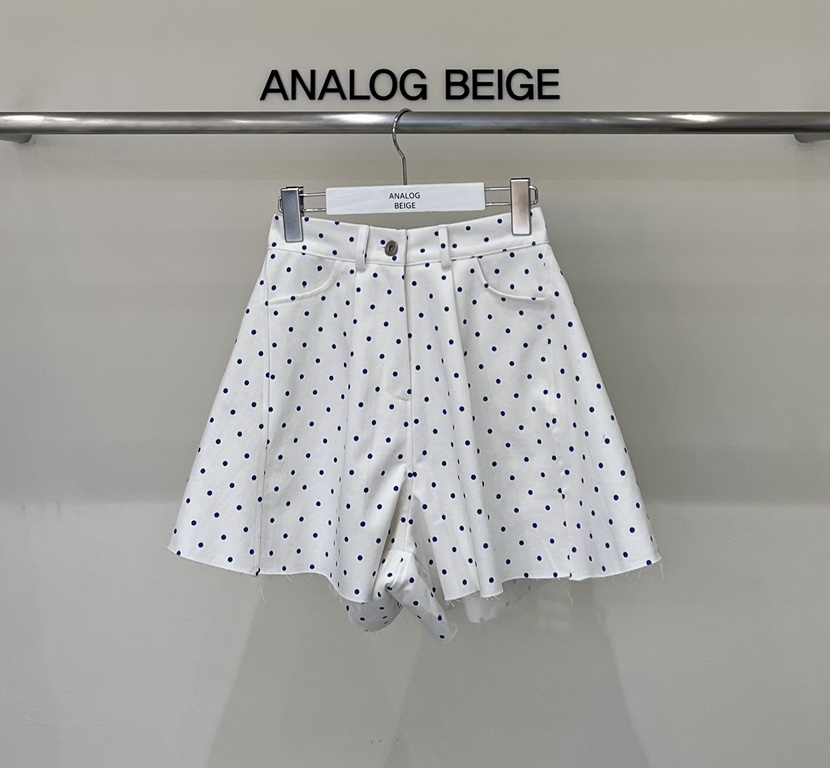 ANGLOG BEIGE韓國直郵東大門實拍女裝新品休閑職業人氣短褲ANGLOG BEIGE短褲