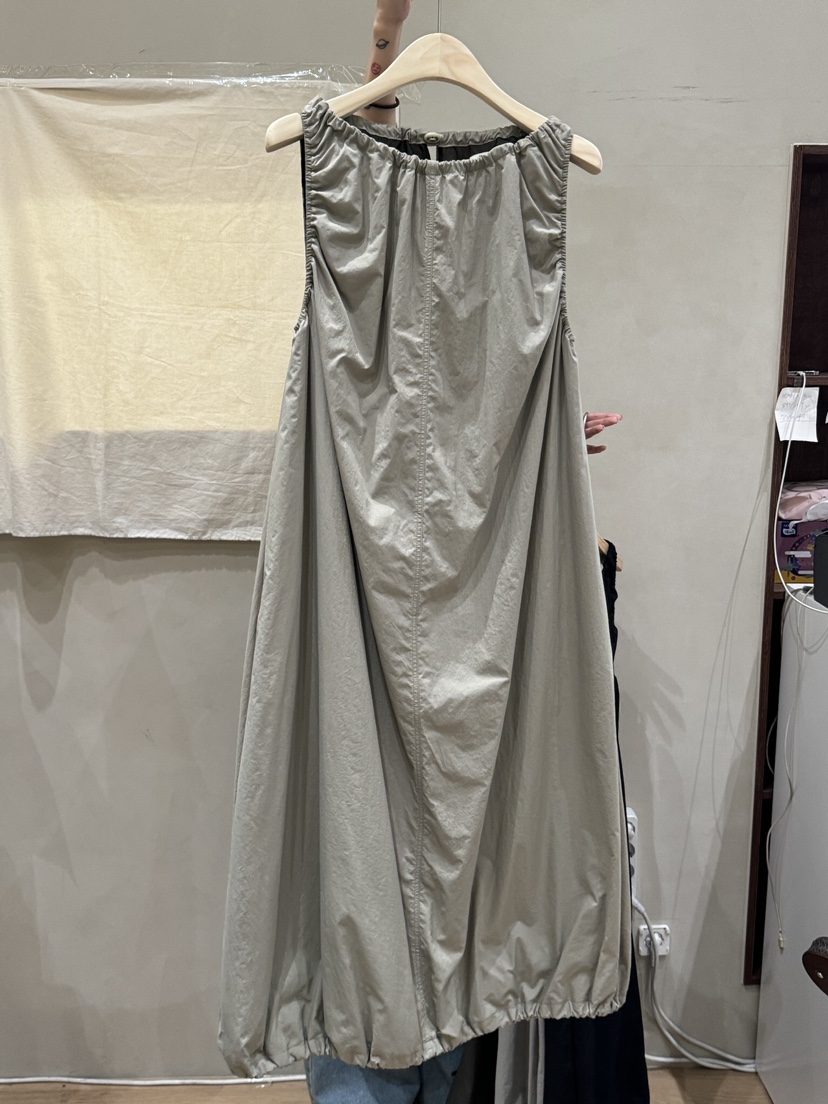 LAKE-A韓國直郵東大門實拍女士新品24春夏熱賣推薦連衣裙Lake side連衣裙圖色3