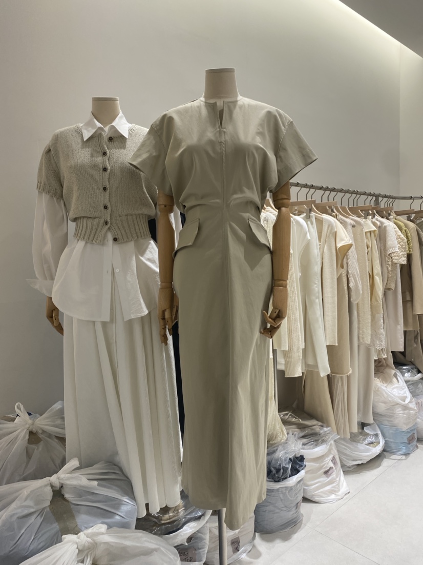 GLOW AND NYMPH韓國直郵女裝新品時尚職業人氣真品連衣裙GLOW AND NYMPH連衣裙