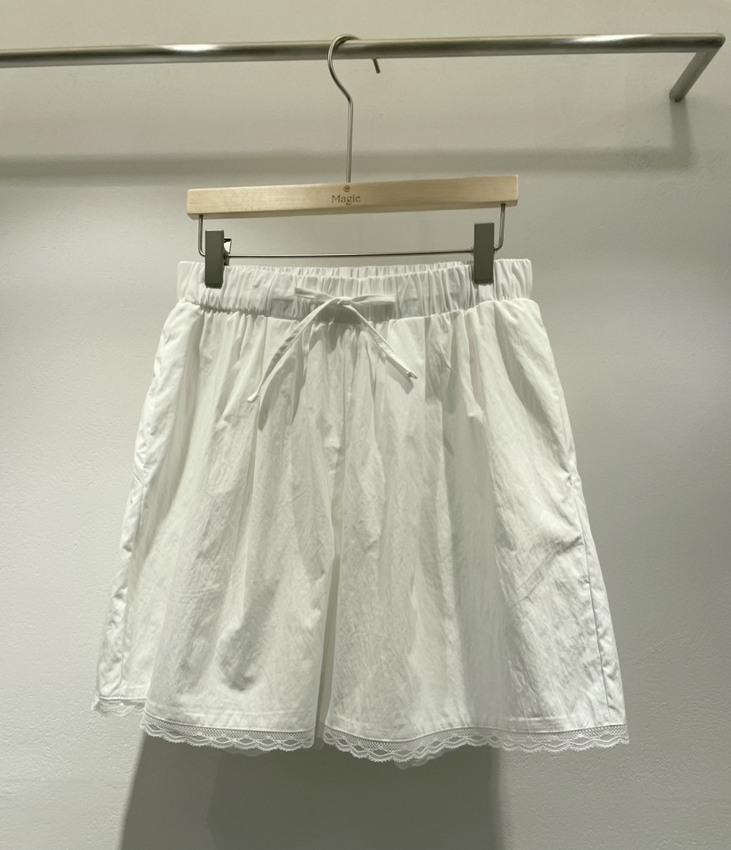 Magie韓國直郵東大門代購女裝新品推薦休閑真品時尚短褲蕾絲VI A短褲
