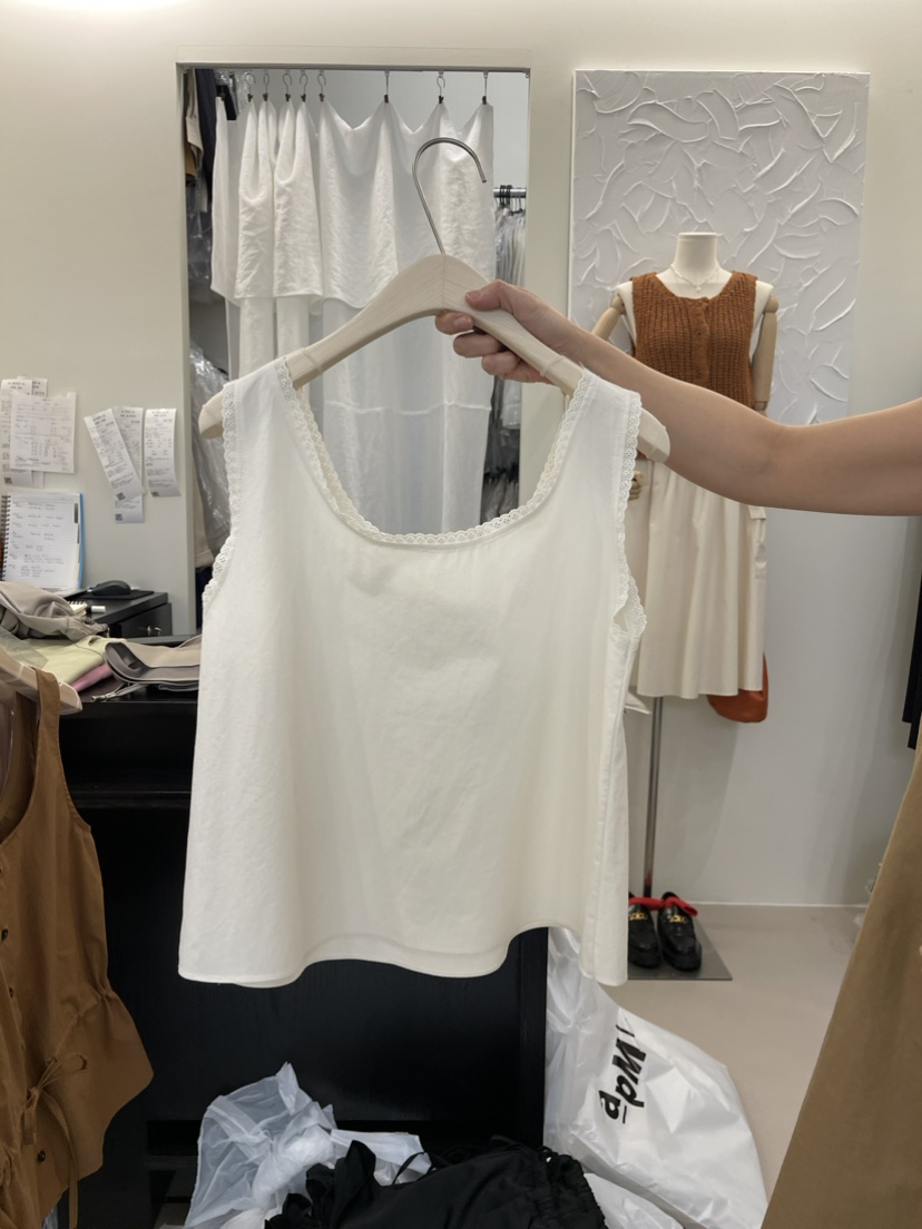 KNOCK韓國直郵東大門代購女裝新品真品推薦人氣時尚襯衫蕾絲衫KNOCK襯衫/蕾絲衫