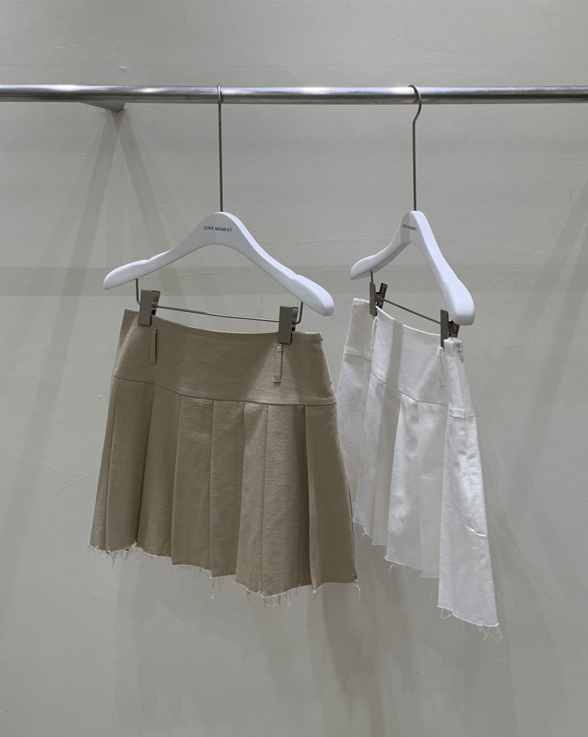LOVE MOMENT韓國直郵東大門代購女裝新品職業推薦短裙百褶LOVE MOMENT短裙