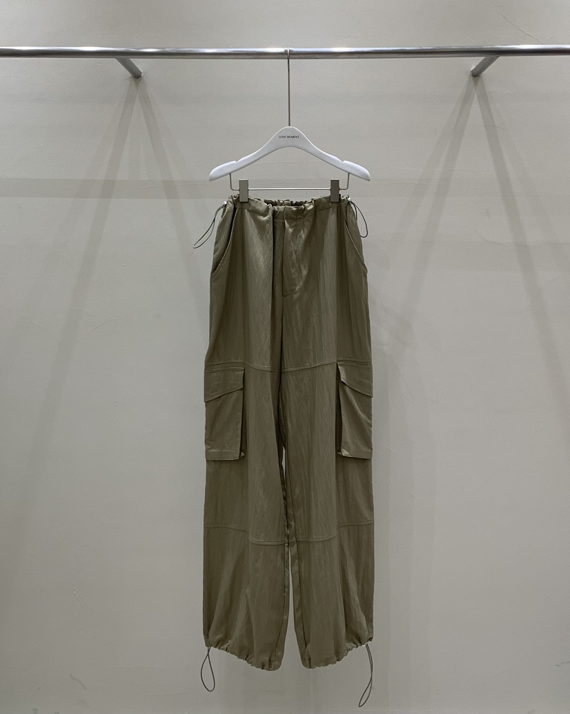 LOVE MOMENT韓國直郵女裝新品熱賣24春夏休閑褲口袋寬松LOVE MOMENT休閑褲圖色1