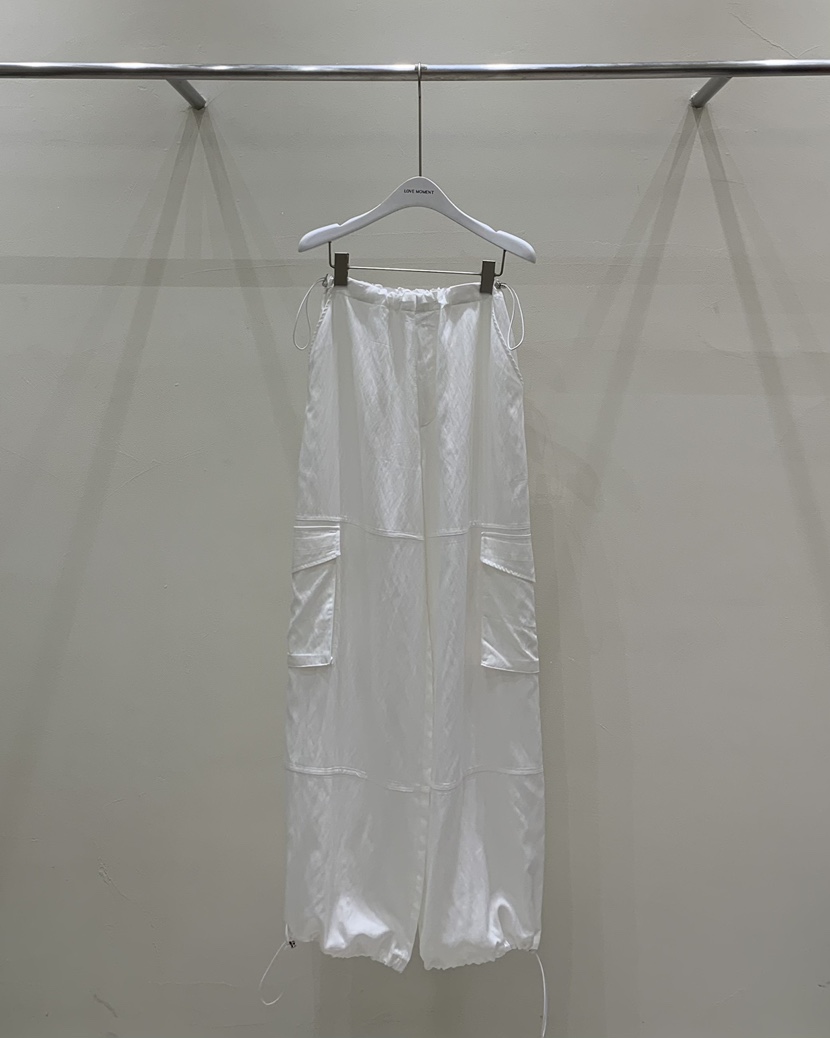 LOVE MOMENT韓國直郵女裝新品熱賣24春夏休閑褲口袋寬松LOVE MOMENT休閑褲圖色2