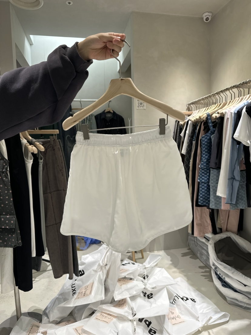 TOO HOT韓國直郵女裝新品休閑真品推薦職業熱賣24春夏短褲蕾絲TOO HOT短褲