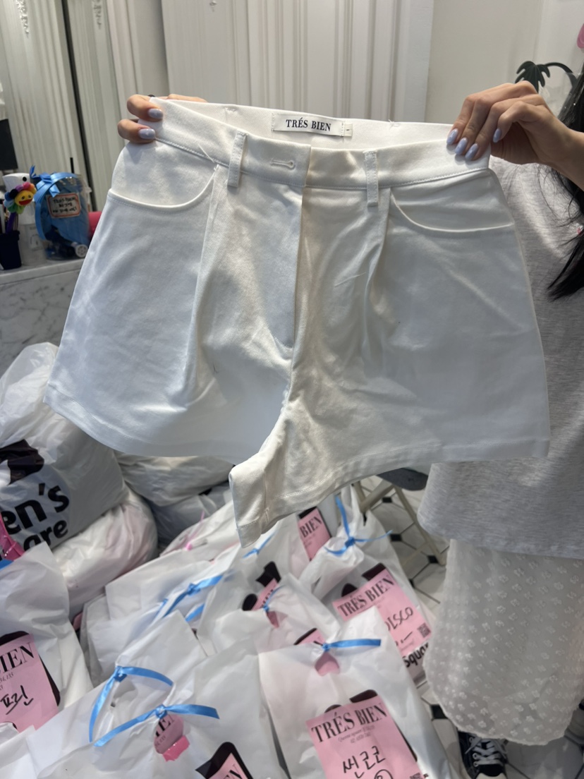 TRES BIEN韓國直郵東大門代購女裝新品真品熱賣24春夏短褲口袋TRES BIEN短褲圖色3