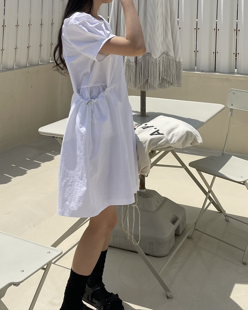 Magie韓國直郵東大門代購女裝新款真品時尚熱賣人氣24春夏連衣裙VI A連衣裙