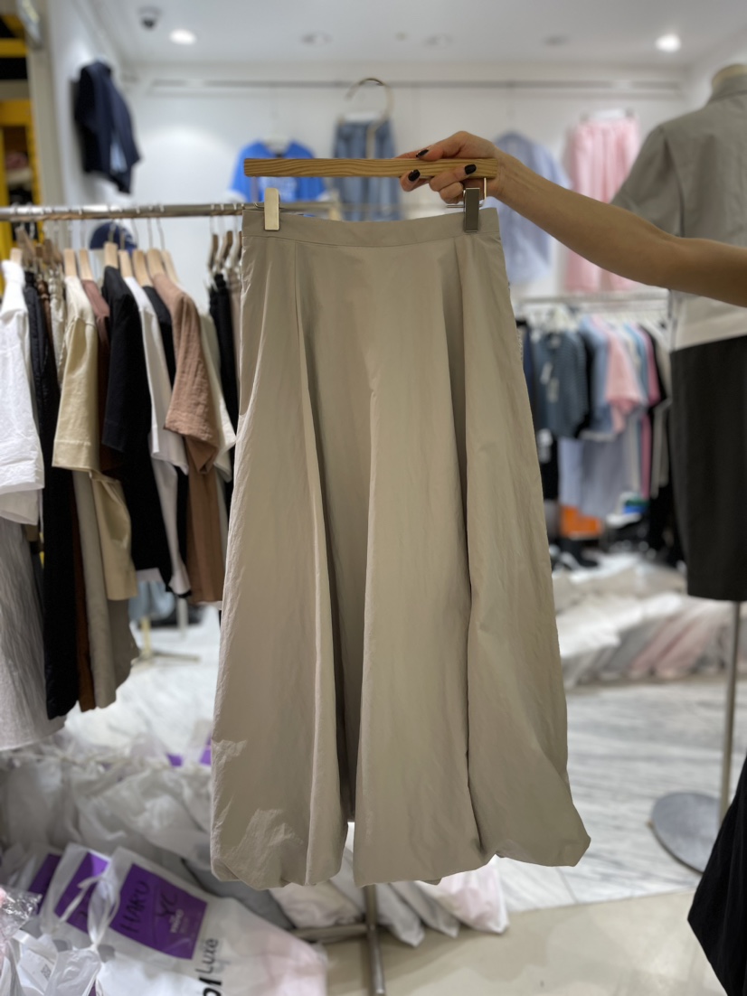 YIKHO STYLE直郵韓國代購女裝新品職業熱賣24春夏人氣長裙YIKHO STYLE長裙