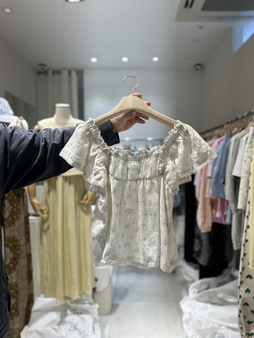 VENICE韓國直郵東大門實拍女裝新品推薦熱賣襯衫蕾絲衫亞麻VENICE襯衫/蕾絲衫