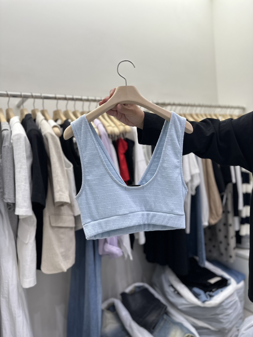 VIVEL韓國直郵東大門實拍女裝新品職業真品休閑熱賣吊帶背心VIVEL吊帶/背心
