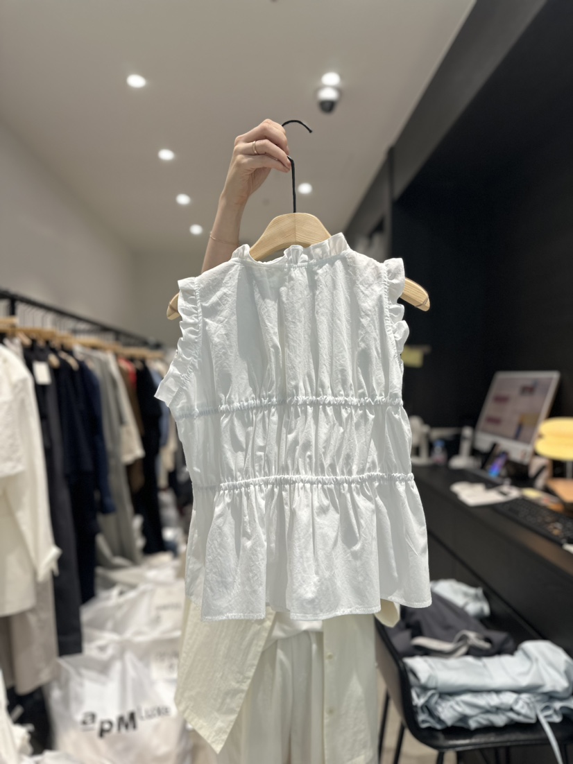 VASIL韓國直郵東大門實拍女裝新品休閑人氣職業熱賣吊帶背心VASIL吊帶/背心