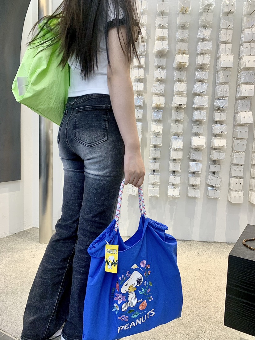 LEJUNEV-P直郵韓國代購女裝新款時尚人氣單肩斜跨包史努比LEJUNEV-P單肩/斜跨包