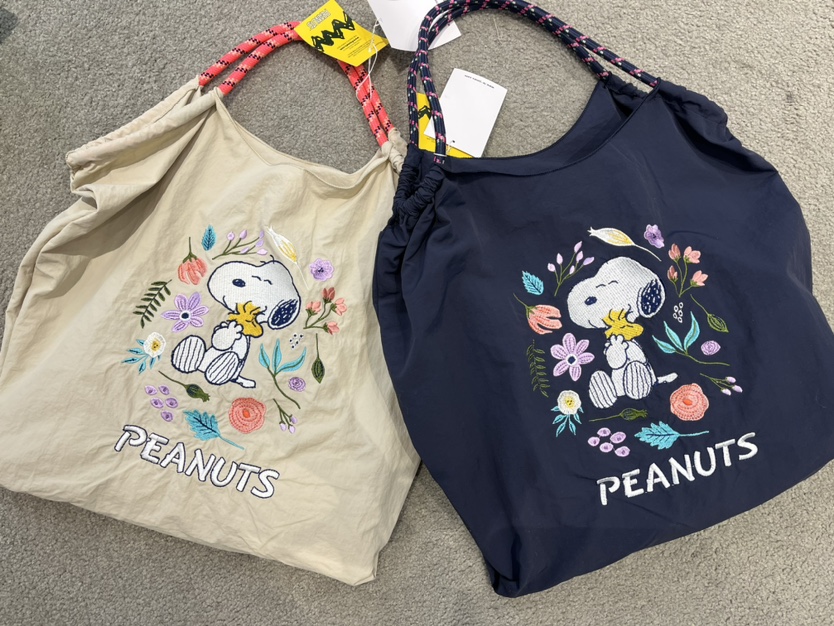 LEJUNEV-P直郵韓國代購女裝新款時尚人氣單肩斜跨包史努比LEJUNEV-P單肩/斜跨包