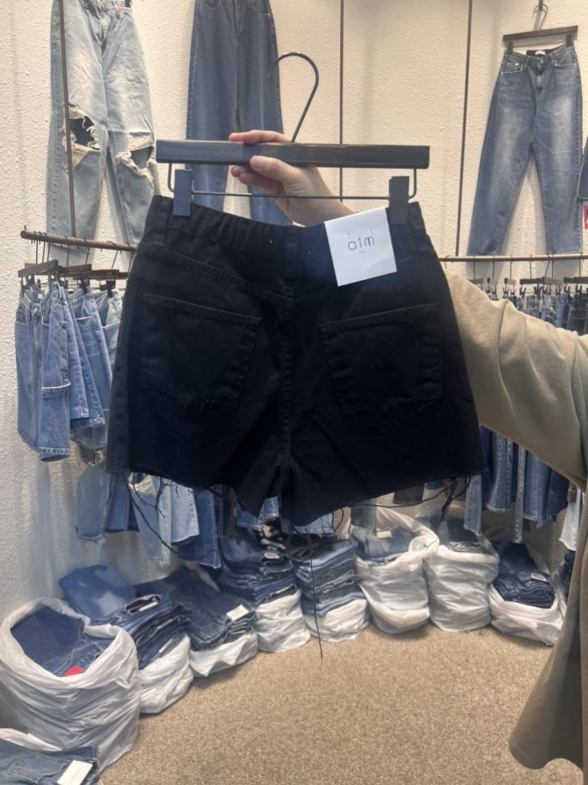AIM韓國直郵東大門實拍女裝新品推薦熱賣休閑時尚24春夏短褲AIM短褲
