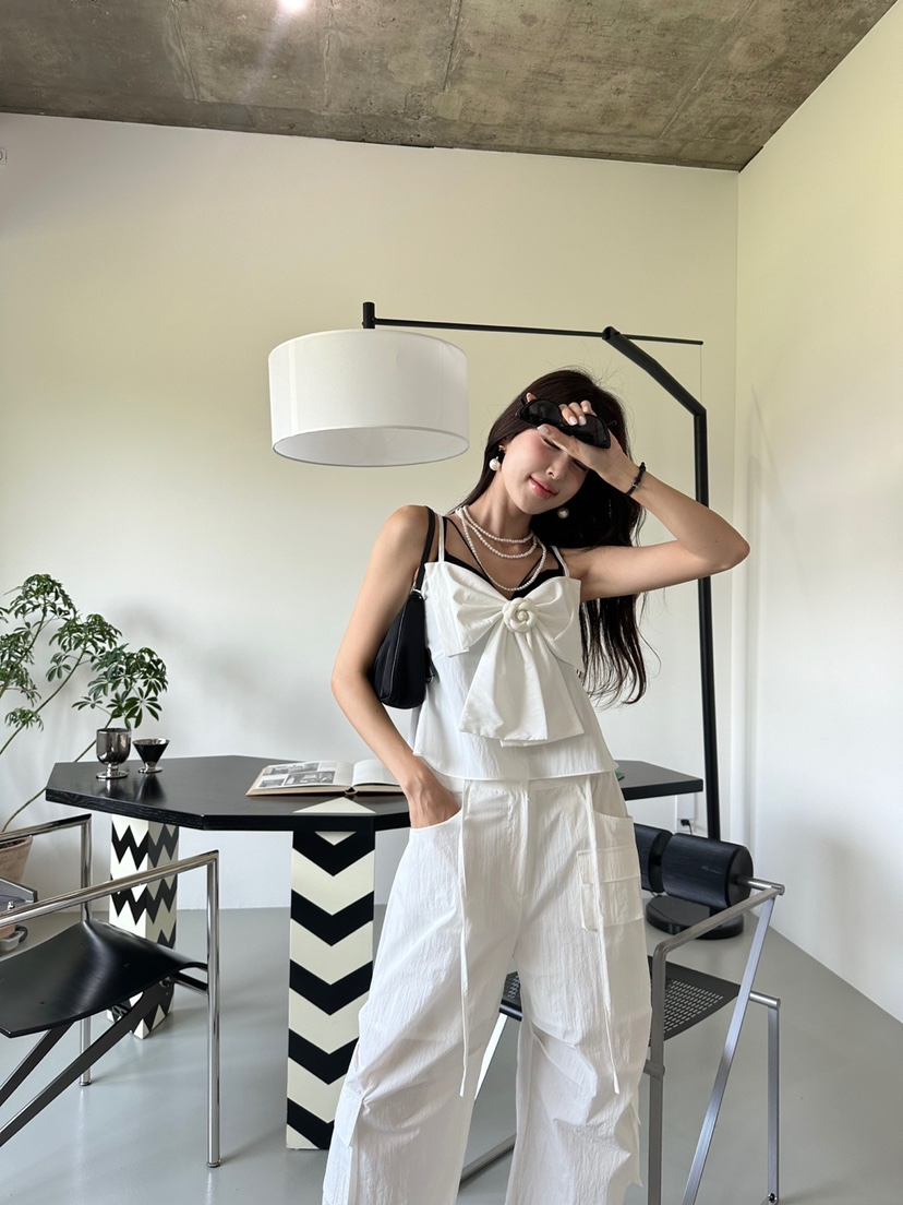 BANI BLUBH韓國直郵東大門代購女裝新款休閑熱賣職業吊帶背心BANI BLUSH吊帶/背心