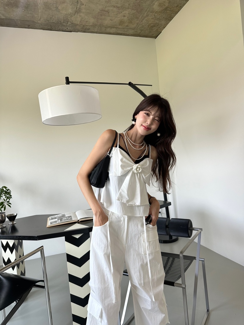 BANI BLUBH韓國直郵東大門代購女裝新款休閑熱賣職業吊帶背心BANI BLUSH吊帶/背心