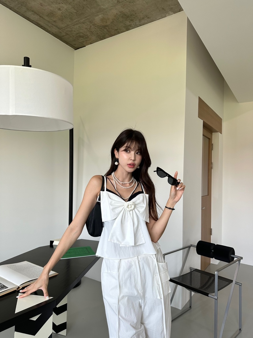 BANI BLUBH韓國直郵東大門代購女裝新款休閑熱賣職業吊帶背心BANI BLUSH吊帶/背心
