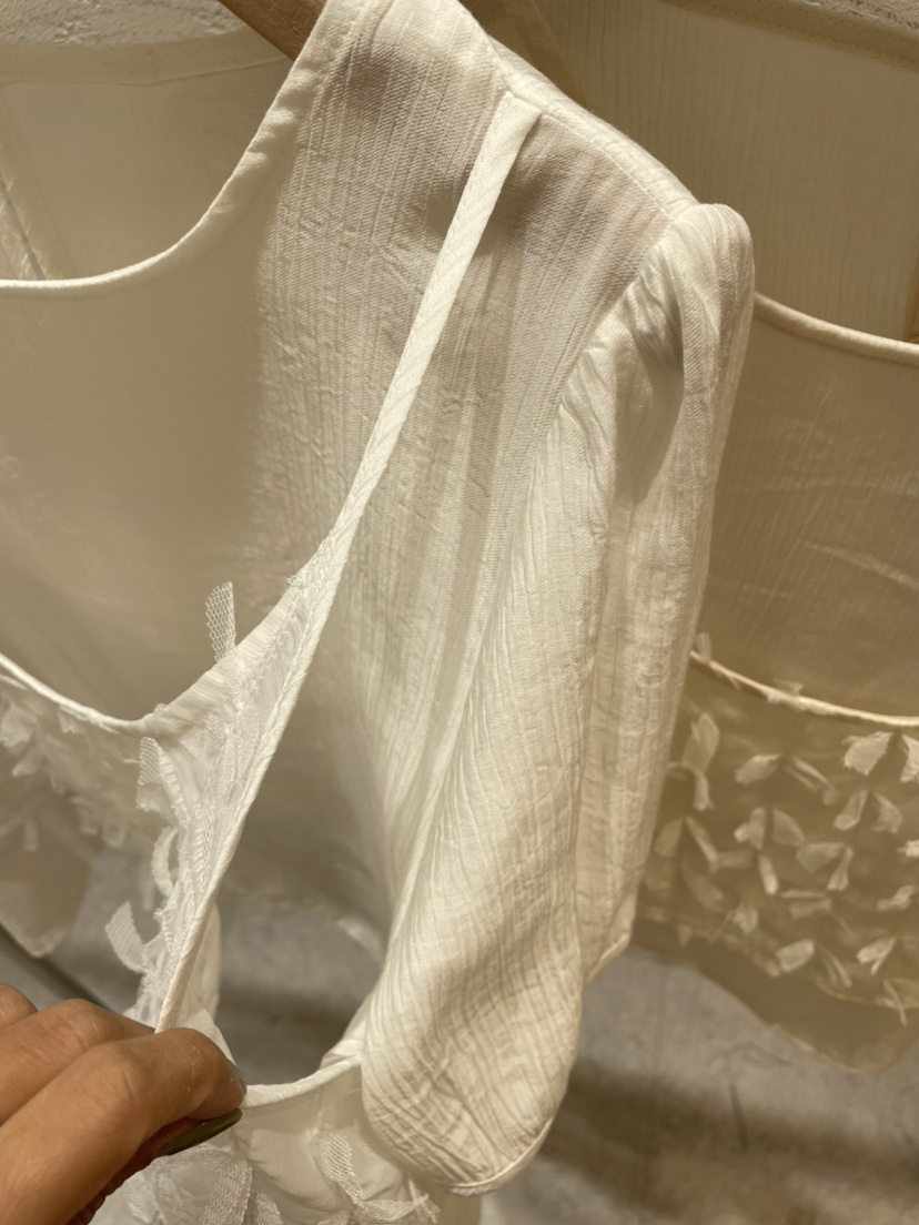 Magie韓國直郵女裝新品真品休閑人氣時尚24春夏襯衫蕾絲衫VI A襯衫/蕾絲衫