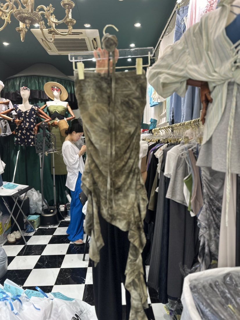 Three color韓國直郵東大門實拍女裝新款真品時尚吊帶背心Three color吊帶/背心圖色2