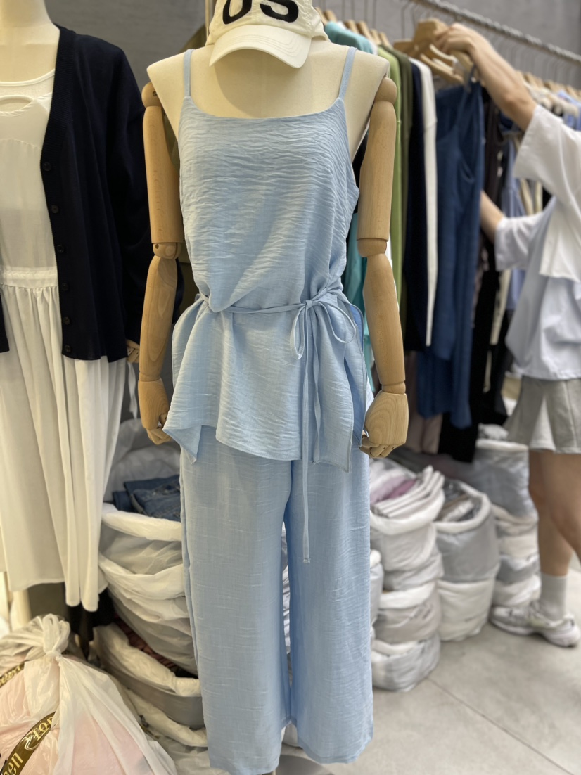 TOPQUEEN韓國直郵東大門實拍女裝新品休閑時尚熱賣真品套裝UOOV套裝圖色1