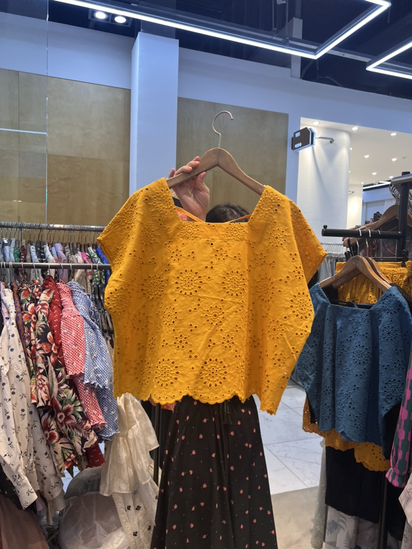 SUISUI韓國直郵東大門實拍女裝新品時尚休閑推薦襯衫蕾絲衫SUISUI襯衫/蕾絲衫