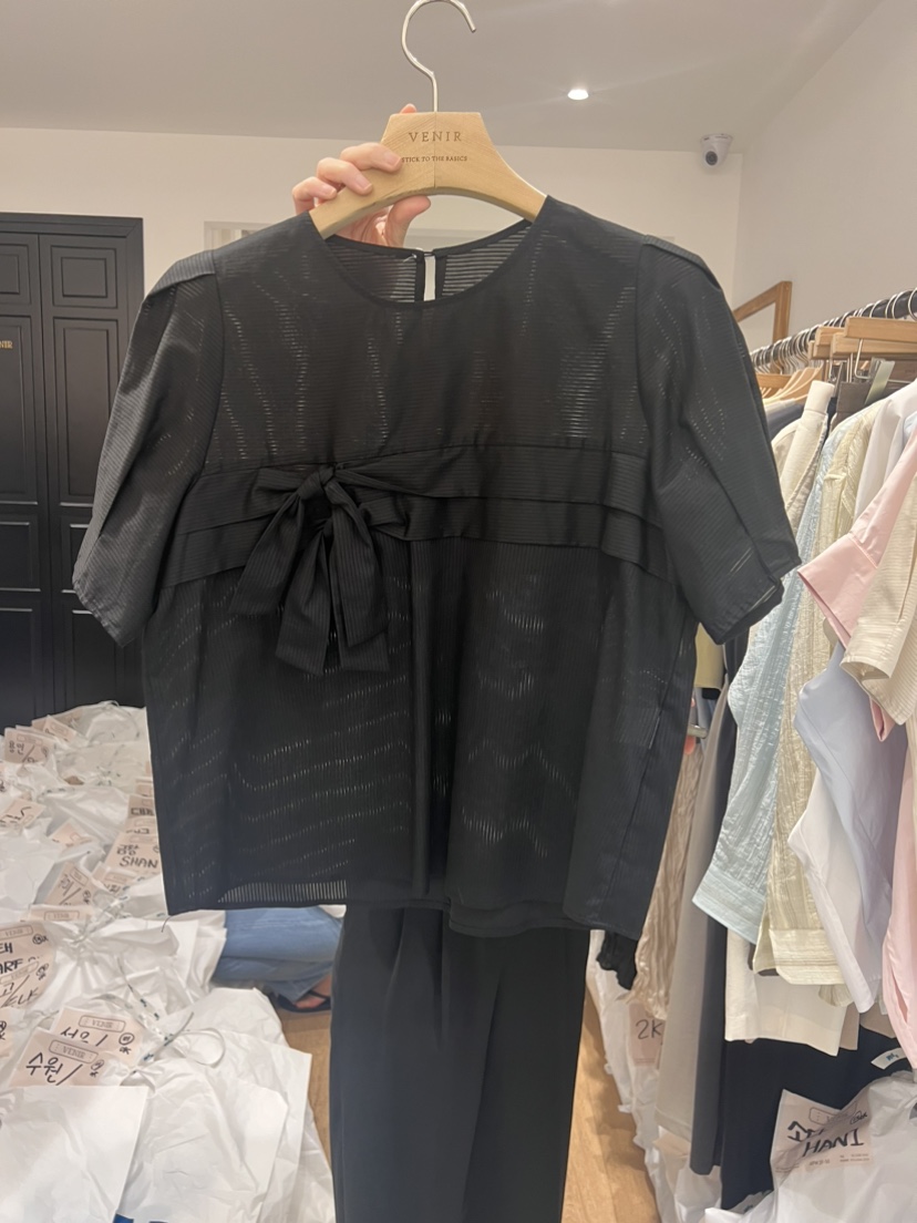 VENIR韓國直郵東大門代購女裝新款職業真品24春夏襯衫蕾絲衫VENIR-a襯衫/蕾絲衫圖色2