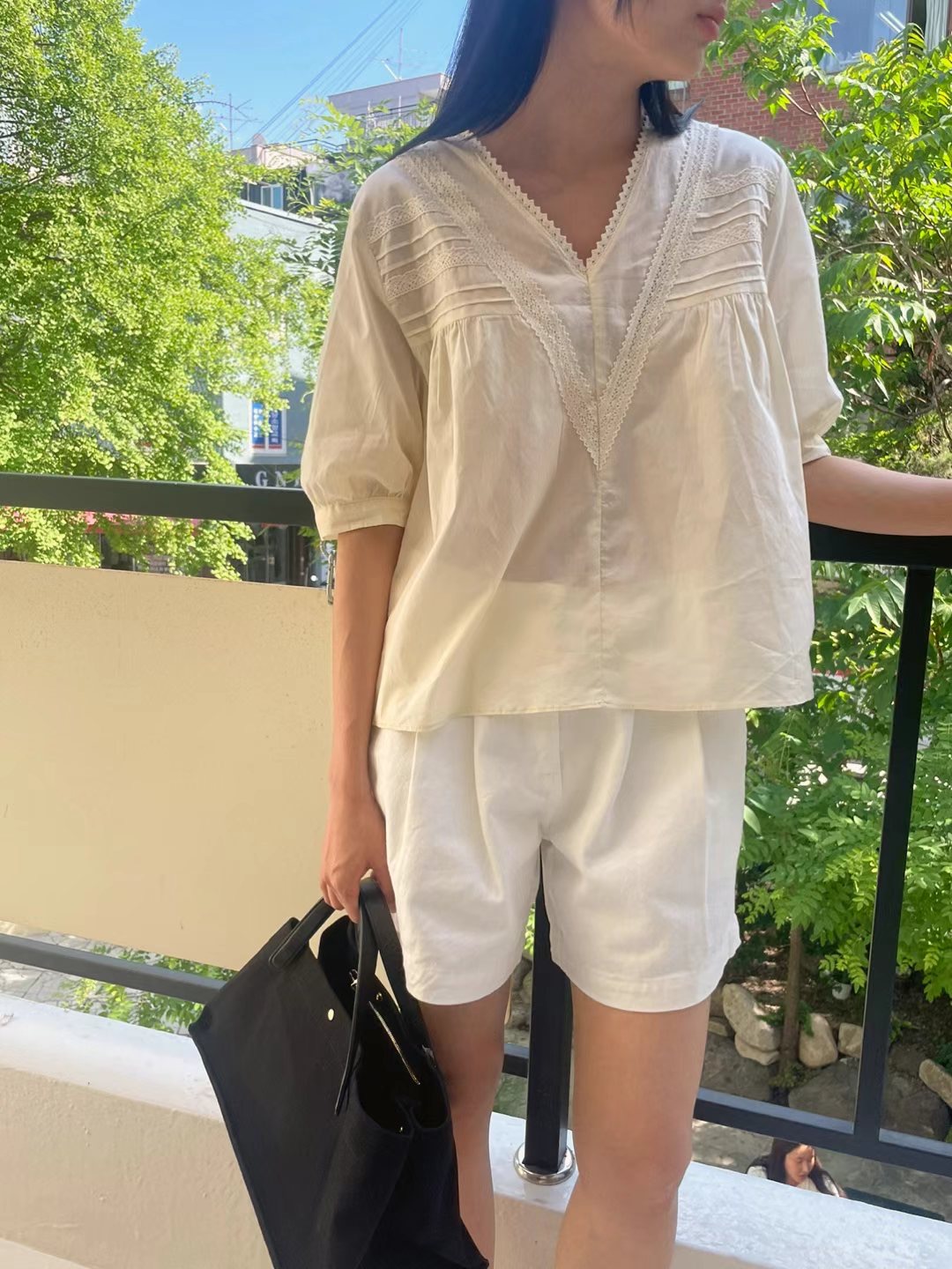 Le vral韓國直郵女裝新款人氣職業推薦24春夏襯衫蕾絲衫Le vral襯衫/蕾絲衫