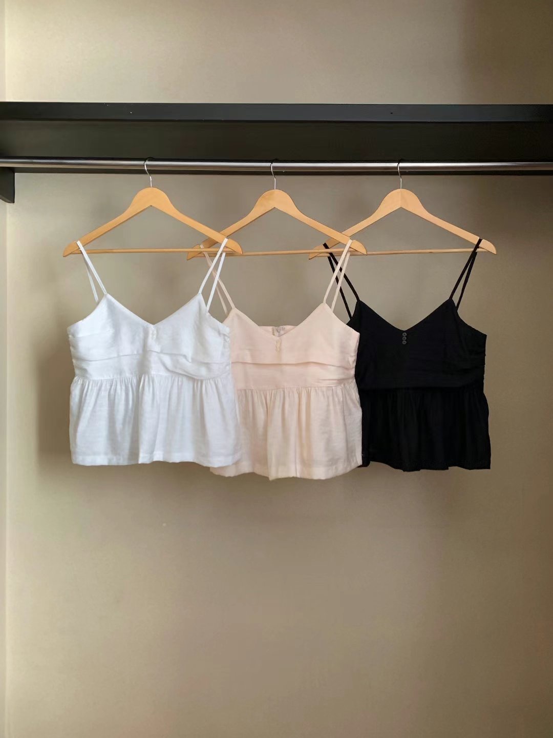 SALT.B韓國直郵東大門實拍女士新品真品熱賣24秋夏吊帶背心SALT.B吊帶/背心圖色3左三色