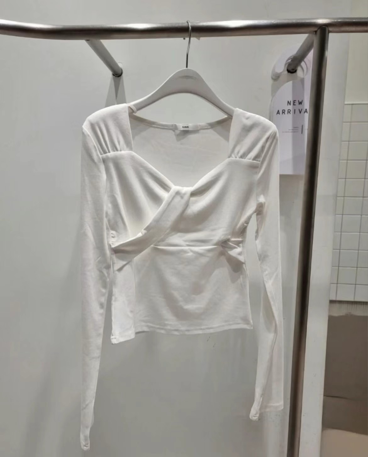 husbee韓國直郵東大門實拍女裝新品熱賣推薦休閑真品長袖T恤husbee長袖T恤