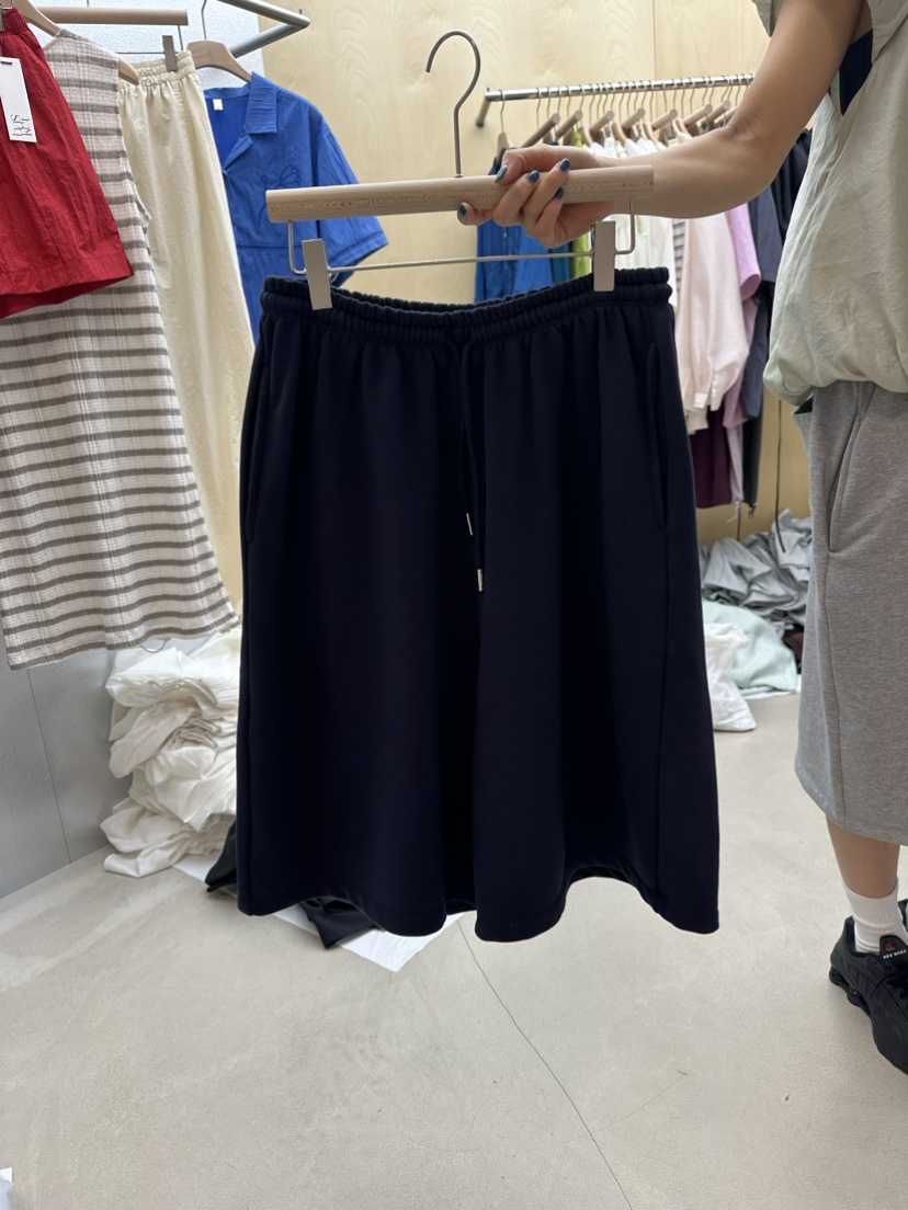 BASKET韓國直郵東大門實拍女裝新品真品推薦休閑人氣時尚短褲BASKET短褲圖色2