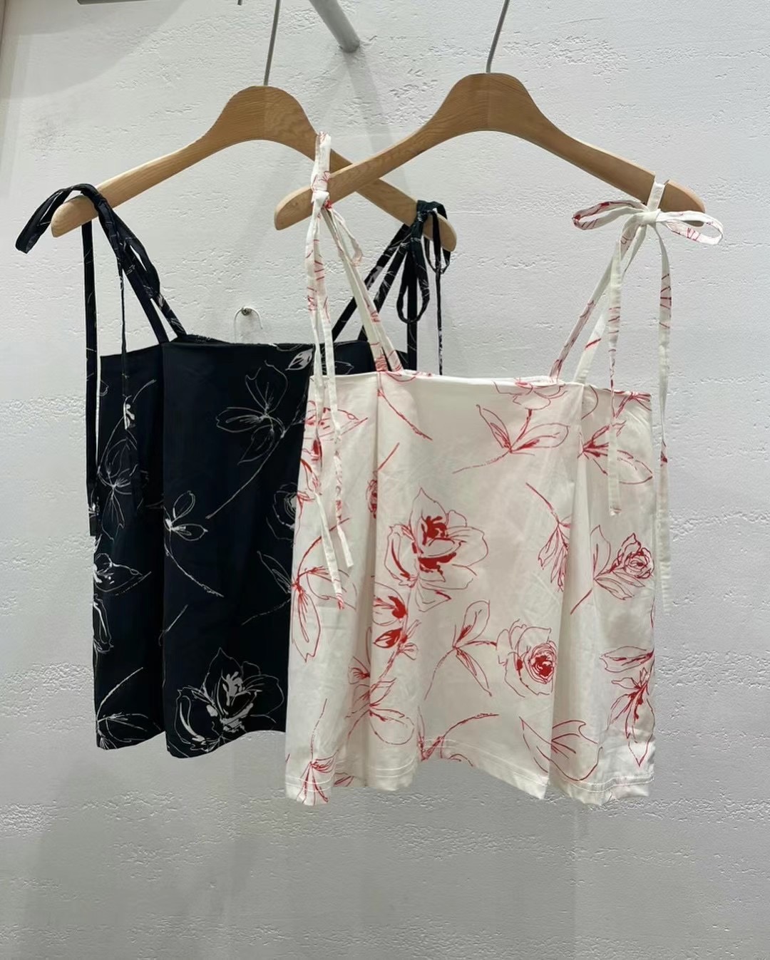 OEUF韓國直郵東大門代購女裝新品休閑熱賣推薦人氣吊帶背心OEUF吊帶/背心