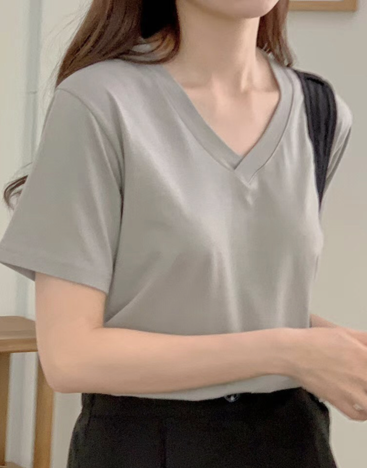 BLOSSOM-블러썸-T韓國直郵女裝新品24春夏推薦熱賣T恤V領BLOSSOM-otT恤