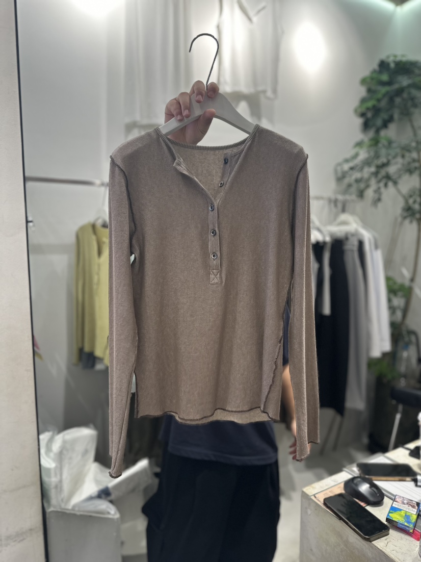 URBANE cloth直郵韓國代購女裝新品24春夏人氣時尚長袖T恤URBANE cloth長袖T恤圖色1