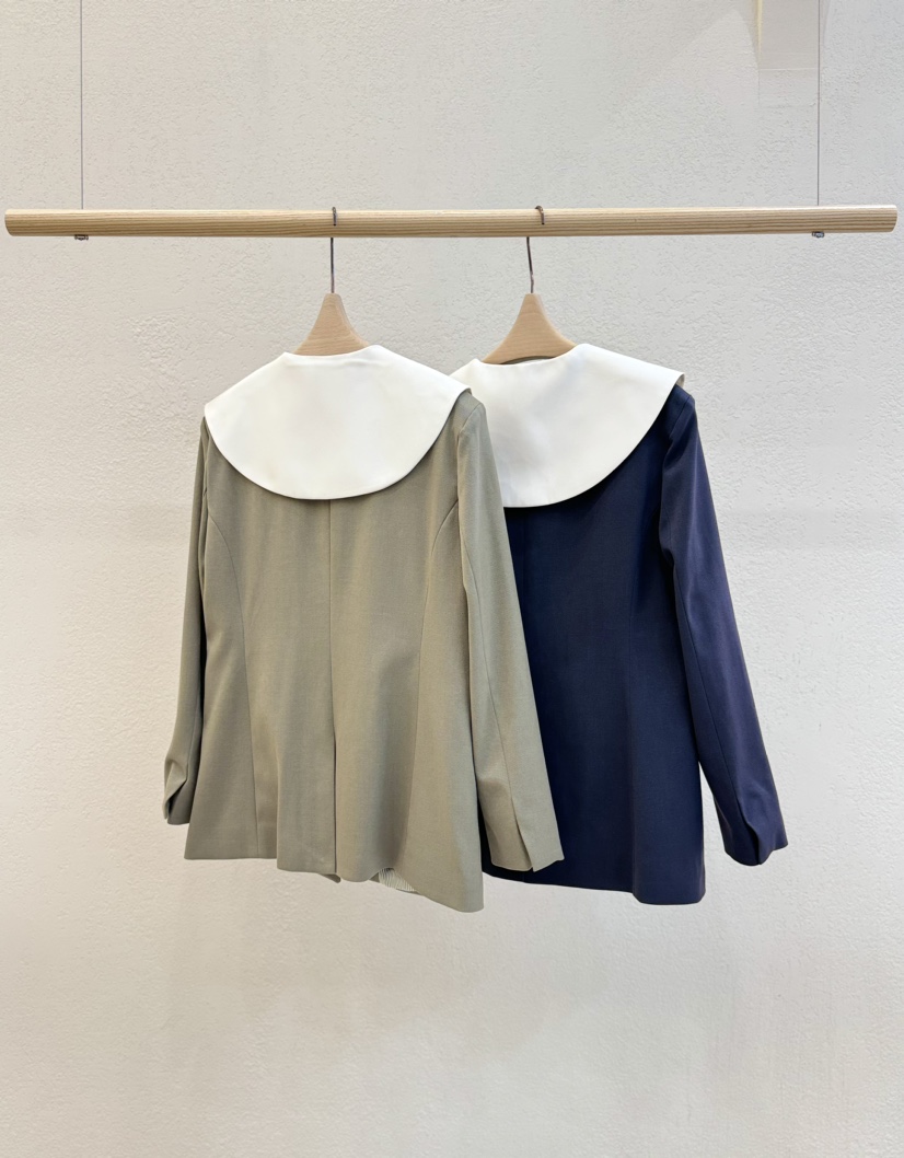 A.b/AUTUMN BEIGE韓國直郵東大門實拍女裝新品推薦真品夾克A.b/AUTUMN BEIGE夾克