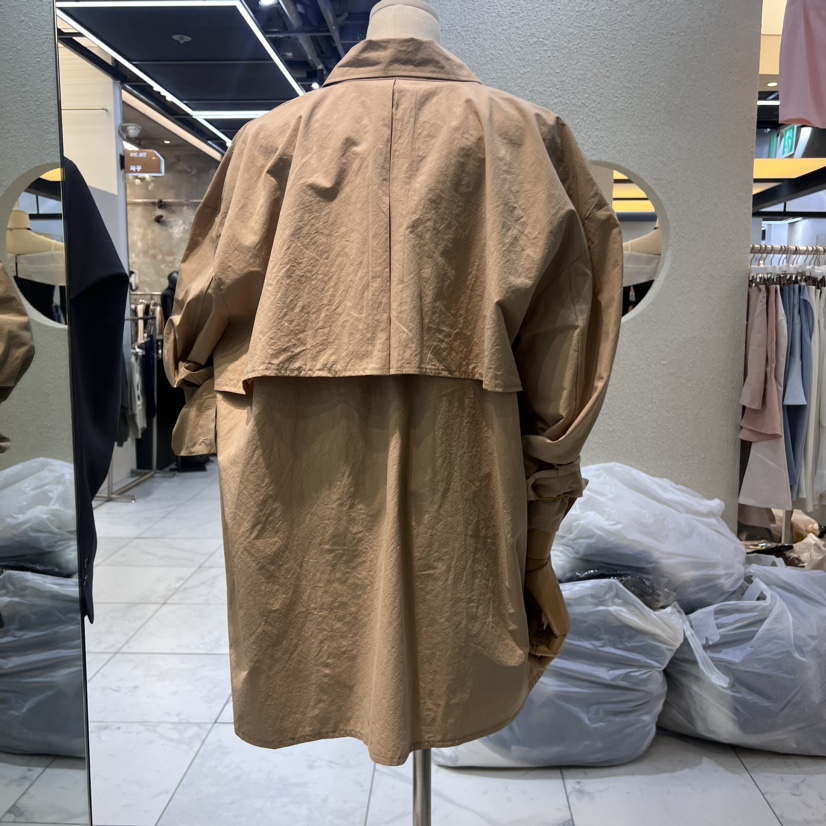 ROMANTIC NEWYORK韓國直郵東大門代購女裝新品人氣襯衫蕾絲衫ROMANTIC NEWYORK襯衫/蕾絲衫