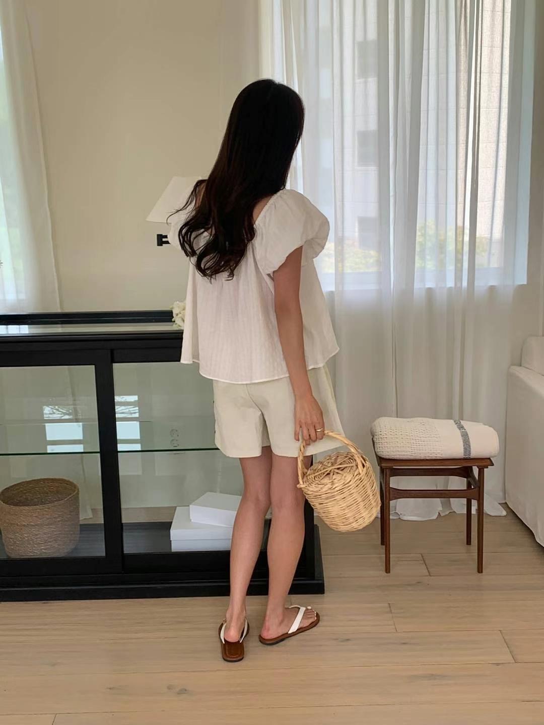 INOUF/FLUTTER雙領標韓國直郵東大門實拍女裝新品推薦襯衫蕾絲衫INOUF/FLUTTER襯衫/蕾絲衫