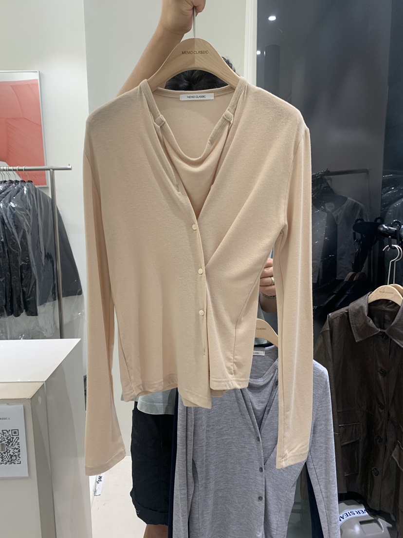 MEMO CLASSIC韓國直郵東大門實拍女裝新品職業推薦長袖T恤MEMO CLASSIC長袖T恤圖色3
