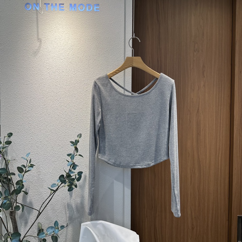 ON THE MODE韓國直郵東大門實拍女裝新款休閑職業長袖T恤ON THE MODE長袖T恤圖色3