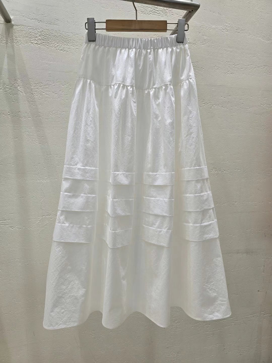 BASIC FEMME-베이직팜므-OT直郵韓國代購女裝新品熱賣長裙綁帶BASIC FEMME長裙圖色1