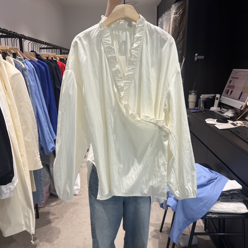 VASIL韓國直郵東大門代購女裝新品推薦熱賣時尚人氣襯衫蕾絲衫VASIL襯衫/蕾絲衫圖色2