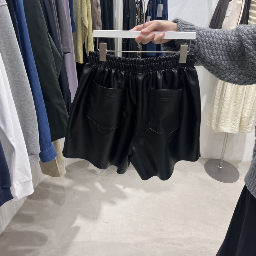 inni韓國直郵東大門代購女裝新品休閑推薦職業真品24秋冬短褲inni短褲