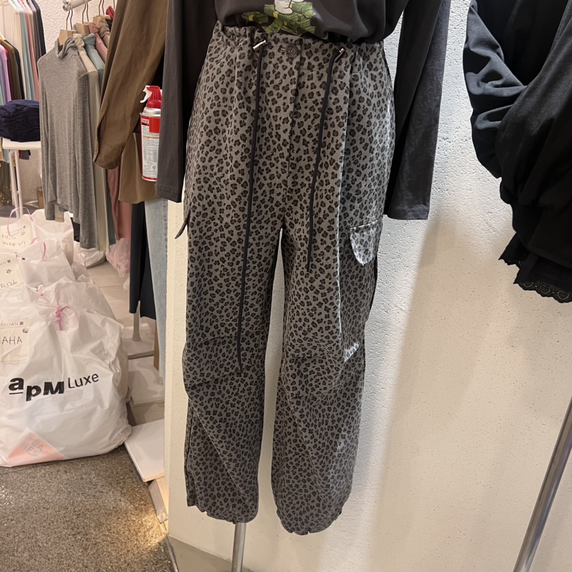 FIZZ韓國直郵東大門代購女裝新品熱賣推薦24秋冬休閑褲口袋FIZZ休閑褲